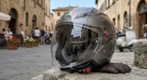 Casco AGV jet urbano leggero con visiera panoramica antigraffio