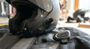 Casco modulare touring predisposto per il montaggio di un sistema interfono bluetooth