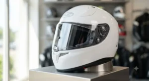 Visiera antiappannamento pinlock montata su un casco HJC